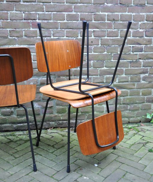 WB33- Gispen stoelen 1262