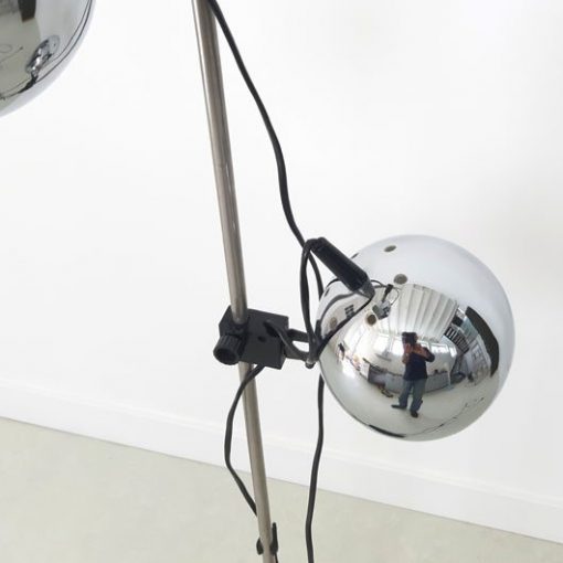 SH36 - Staande lamp - jaren 70- verchroomde bollen