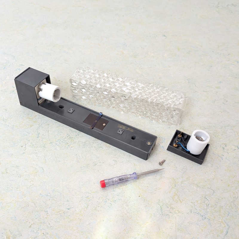 KE35 - Wandlamp badkamer - ERCO - Jaren 60