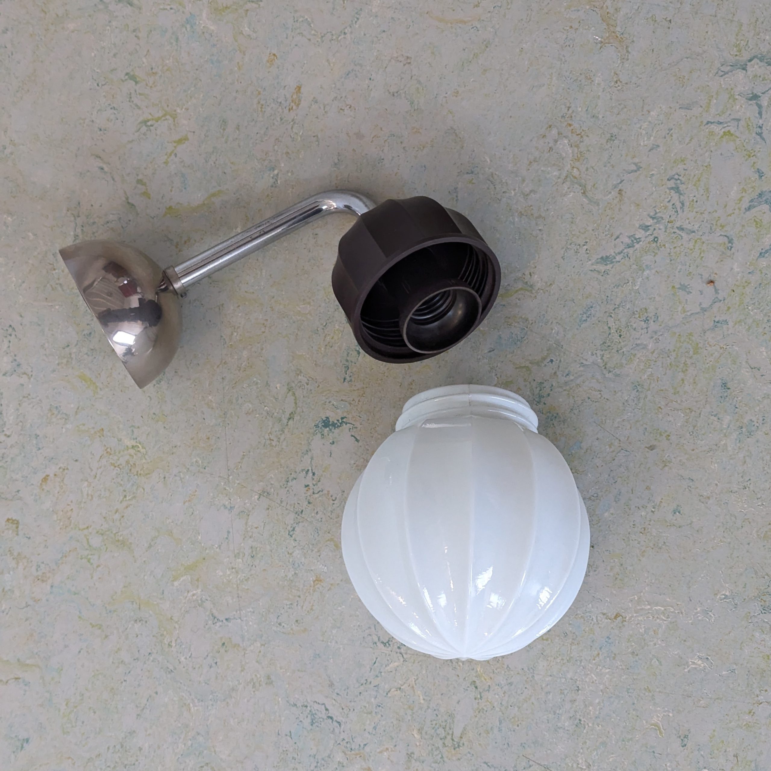 KA49 - Wandlampen - Bakeliet -glas - Art Deco