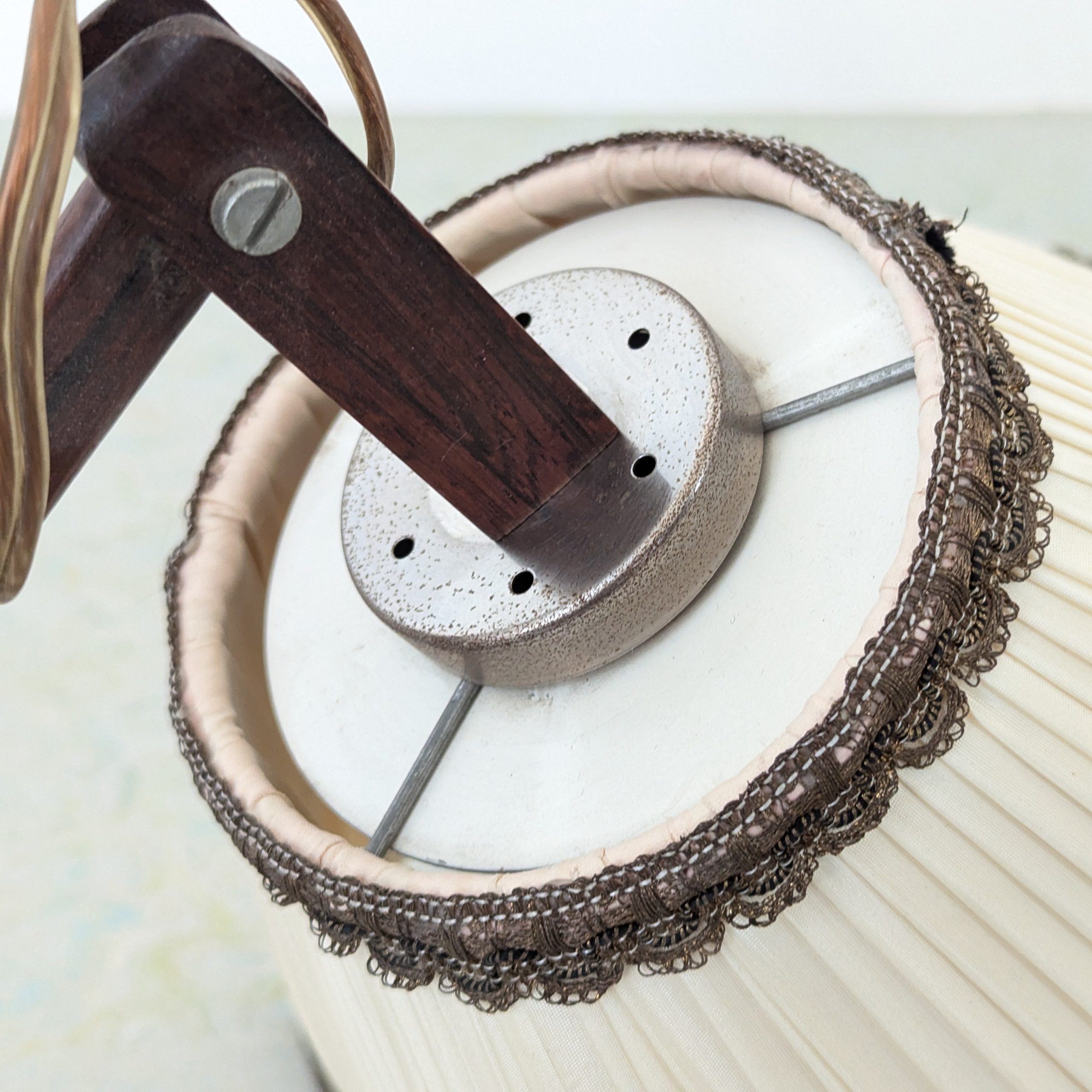 HN46 - Vintage Harmonica Lamp – Schaarlamp – Teak