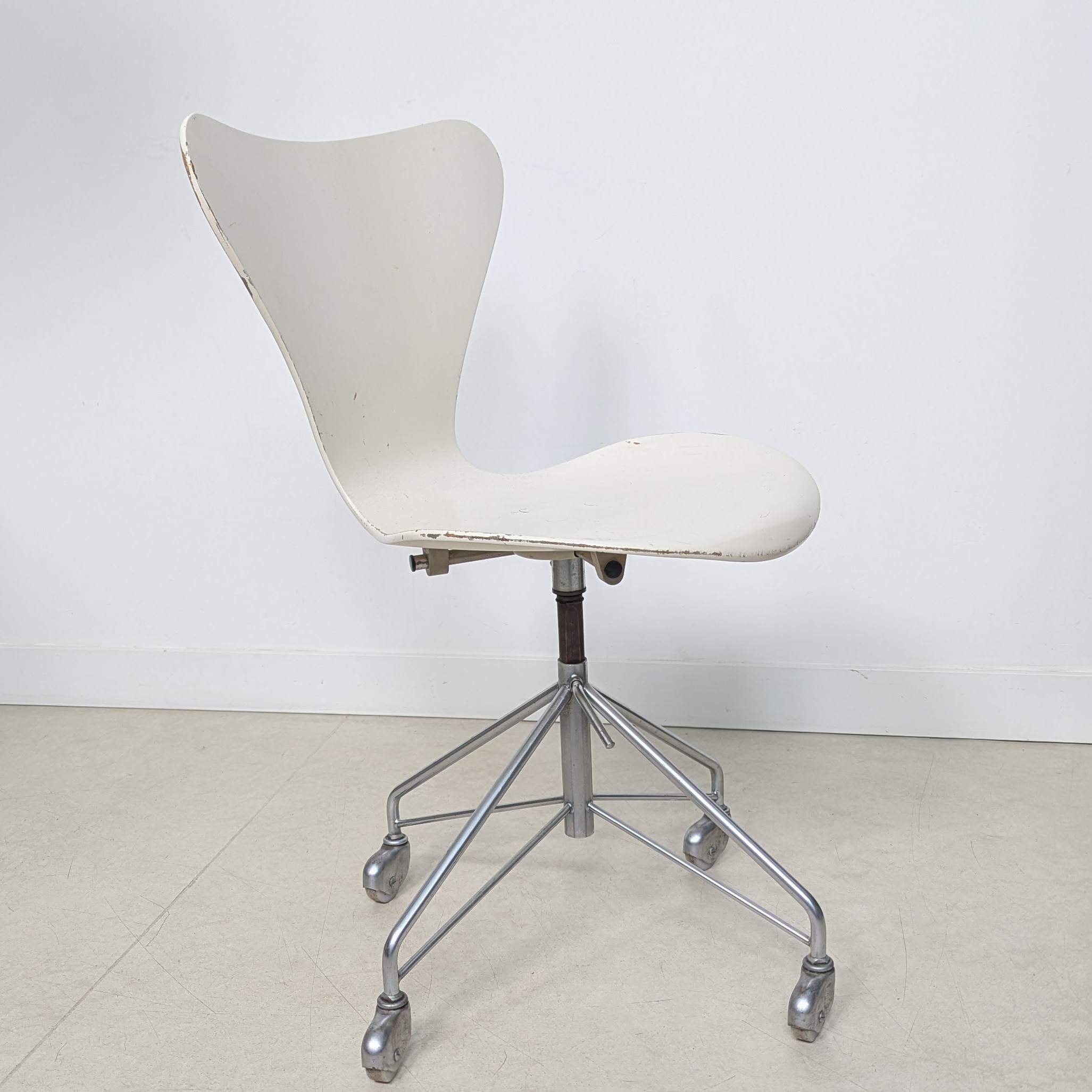 HG24 - Vlinderstoel - Fritz Hansen- Arne Jacobsen - 3117